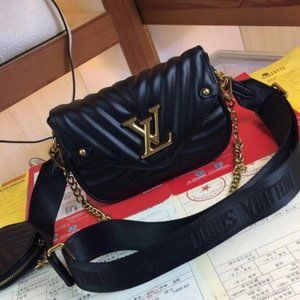 ⚜️LV⚜️ New Wave Multi Pochette Bag